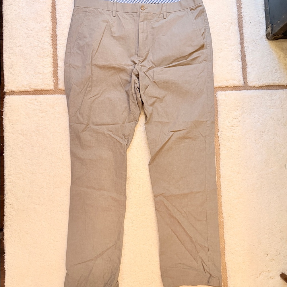 Banana Republic Men's Khaki Chinos